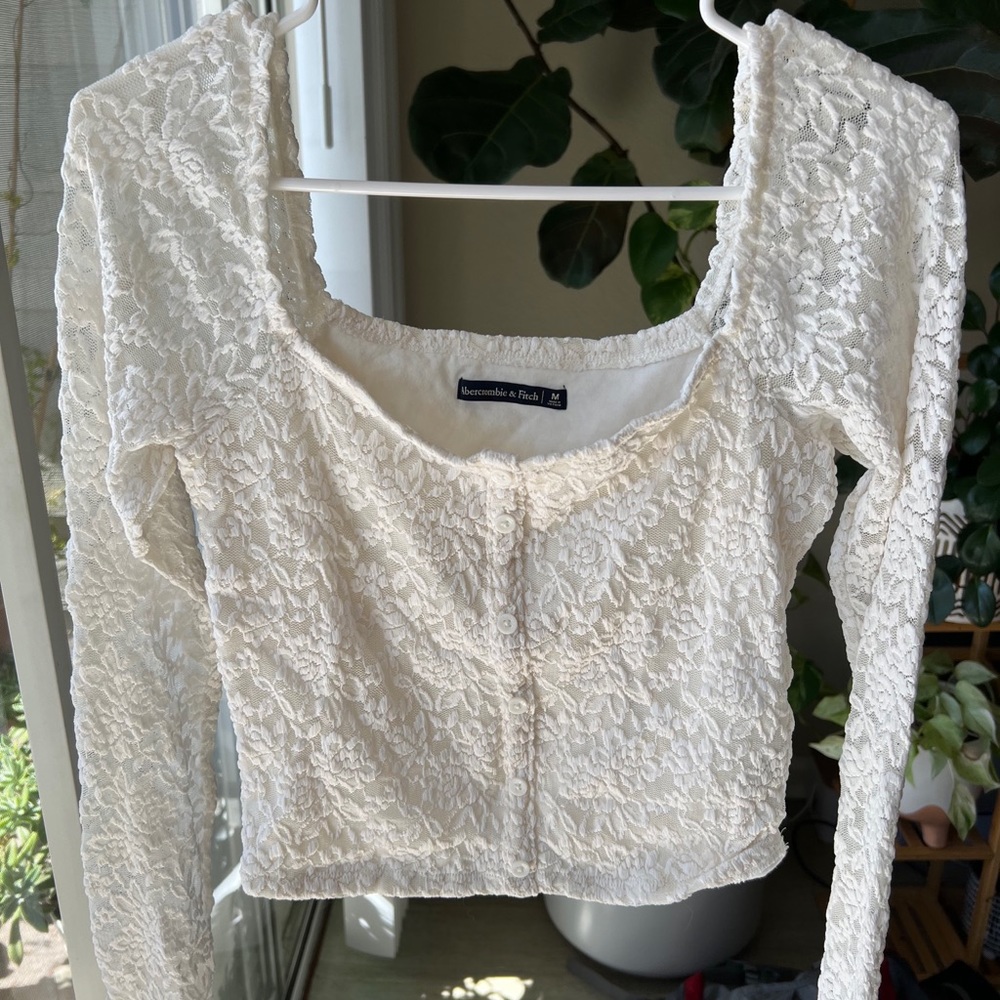 Abercrombie & fitch white crop top